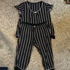 Vera Wang Pajama Set